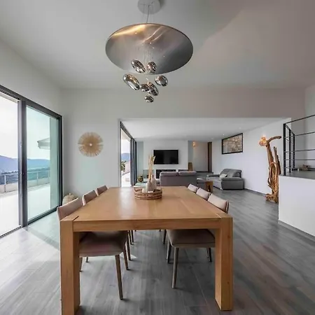 Villa Ivona - De Luxe Avec Piscine Chauffee A Santa-giulia *