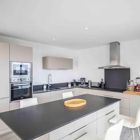 Ivona - De Luxe Avec Piscine Chauffee A Santa-giulia * Porto-Vecchio (Corsica)