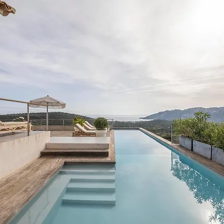 Ivona - De Luxe Avec Piscine Chauffee A Santa-giulia * Porto-Vecchio (Corsica)