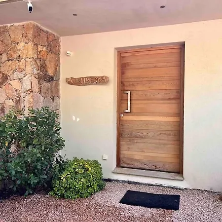 Ivona - De Luxe Avec Piscine Chauffee A Santa-giulia