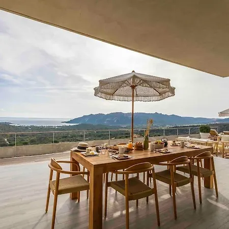 Ivona - De Luxe Avec Piscine Chauffee A Santa-giulia