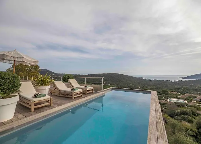 Ivona - De Luxe Avec Piscine Chauffée à Santa-giulia Porto-Vecchio (Corsica)