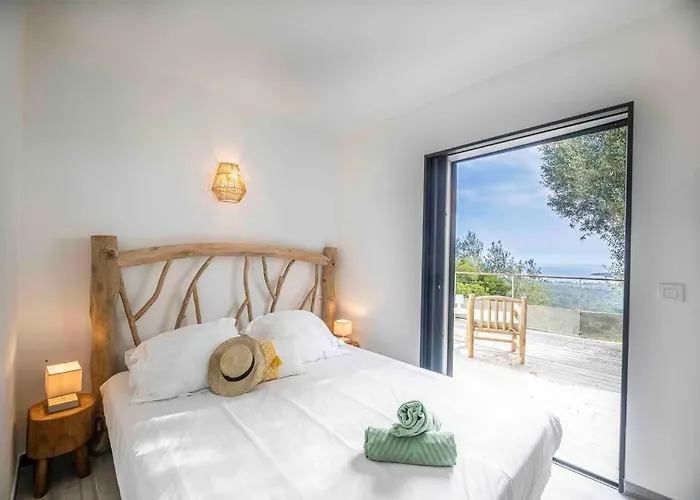 Villa Ivona - De Luxe Avec Piscine Chauffee A Santa-giulia