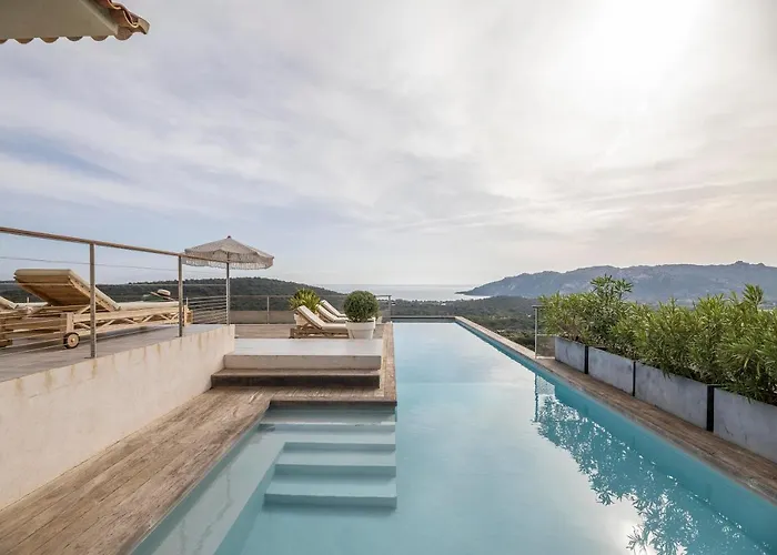 Ivona - De Luxe Avec Piscine Chauffée à Santa-giulia * Porto-Vecchio (Corsica)